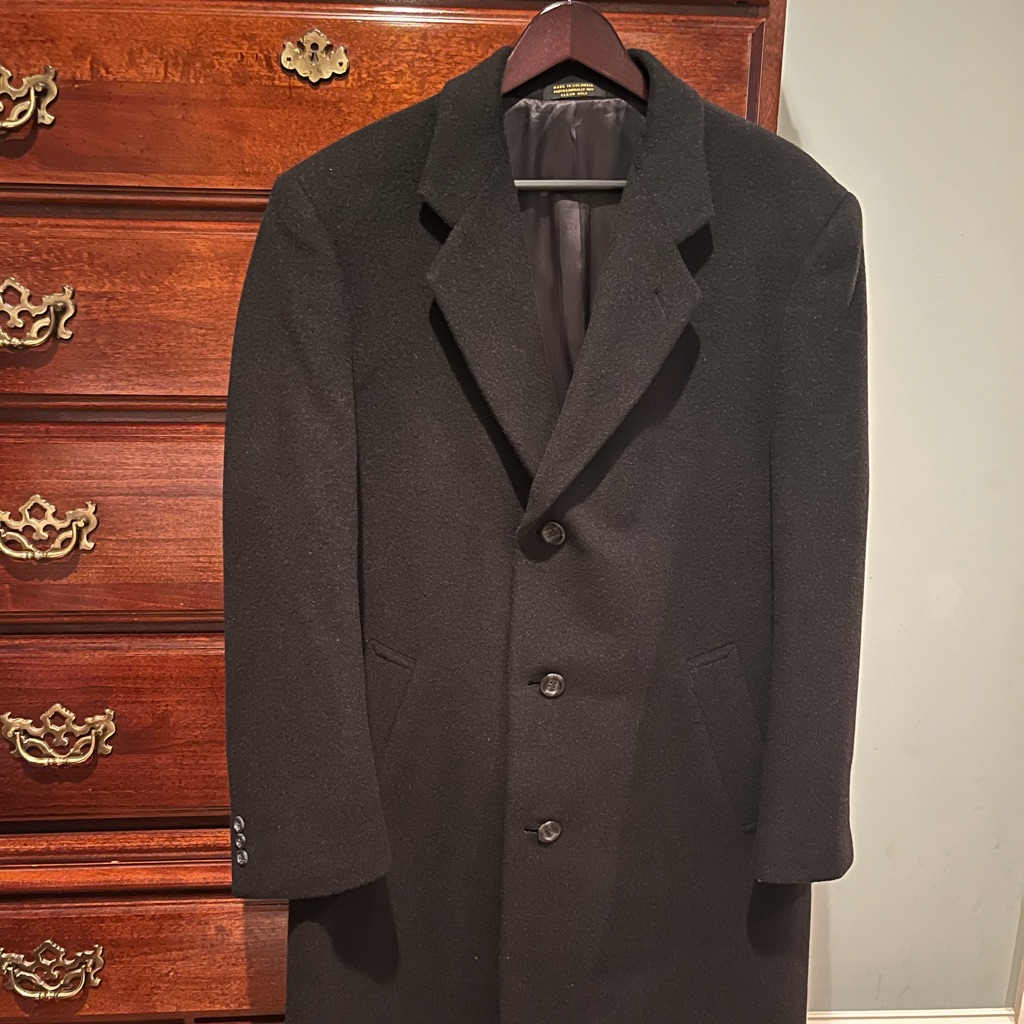 Men’s Mark Alexander Cashmere Blend Long Coat. Large